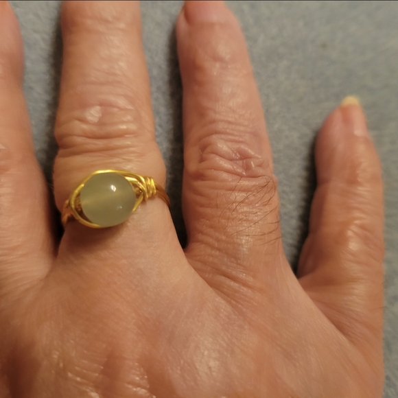 Gold and Natural Green Aventurine Stone Ring - Picture 6 of 7